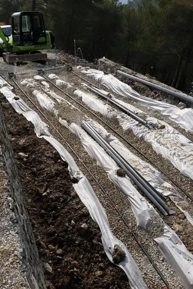 david-terrassement-renovation-construction-d-t-r-c-mur-en-pierre-a-levens-pres-d-aspremont-VRD-4